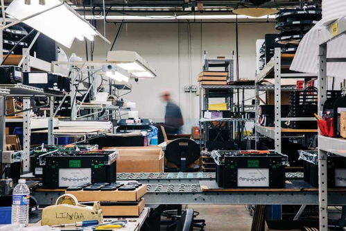 美國(guó)傳奇音頻設(shè)備工廠中的精密測(cè)控設(shè)備